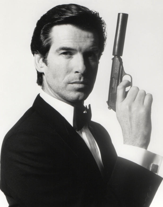 Go girls/women think Pierce Brosnan was/is hot?