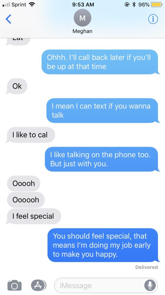 Does she like me? or?