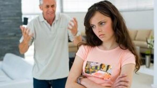 My dad doesn’t want me to break up with my boyfriend, please what should I do?