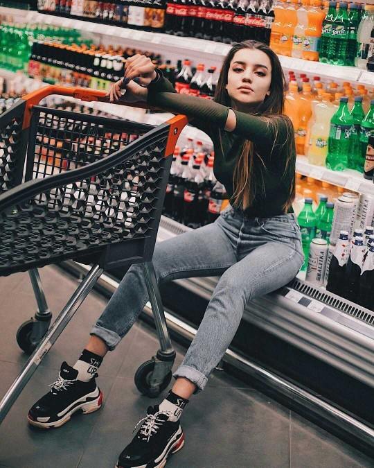 Guys, what clothing style do you prefer on a girl??