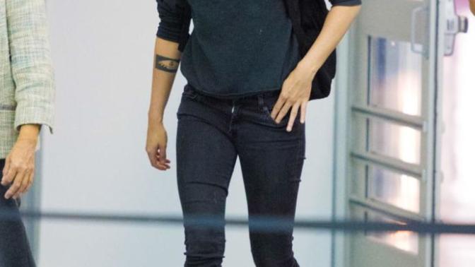 Do you prefer tomboyish style, girly style or the mix?