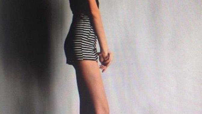 (pics) Guys, would you be attracted to a girl with this body? is her height (5’9” , 175cm) a turnoff?