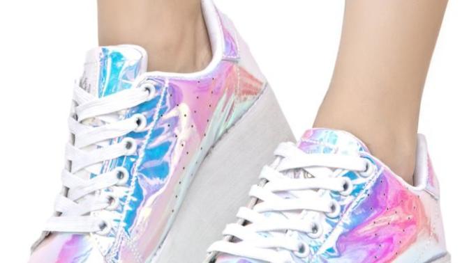Do you agree that platform shoes are a turn off?
