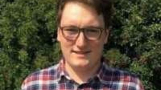 Girls and Guys: Rate or Roast my Friend?