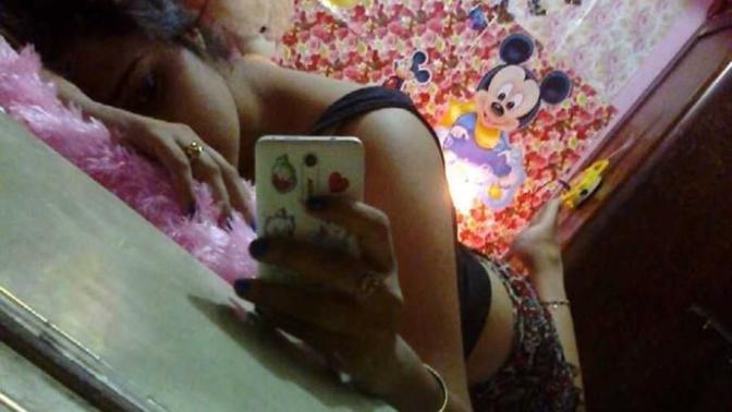Is Mickey mouse being pervert here lol?😂?
