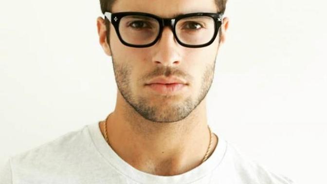 Girls, Do glasses make an attractive guy more attractive?