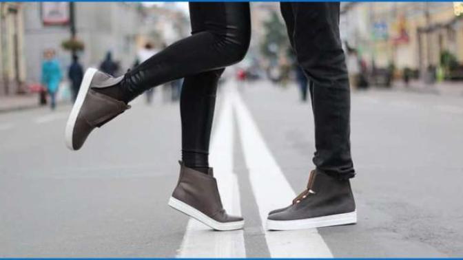 Girls, has a guys kiss ever made your leg lift?