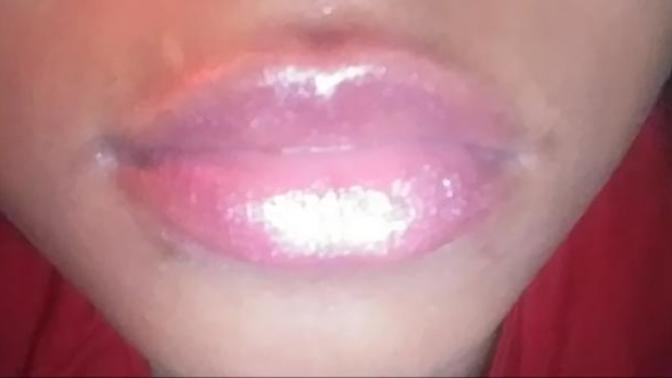 What's so pretty about my lips?