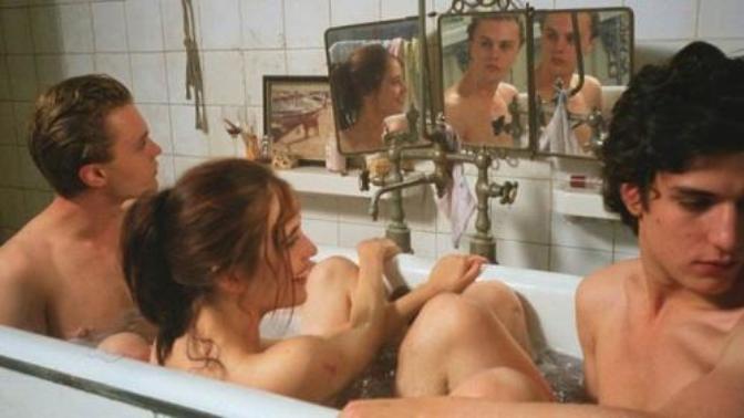 What is the difference between an open relationship and a polyamorous relationship?