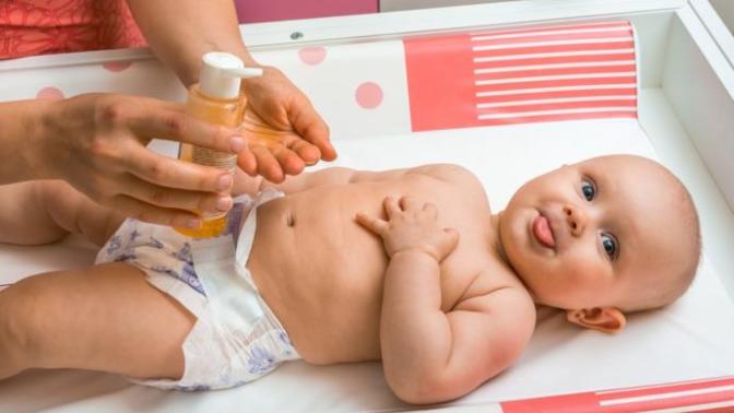 Would you let your boyfriend/girlfriend change your babies diaper if they were not the biological parent?