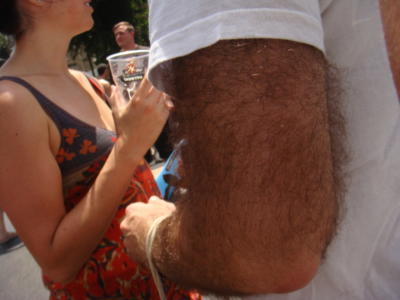 Girls, Should men shave in summers while wearing shorts and half sleeve shirt?