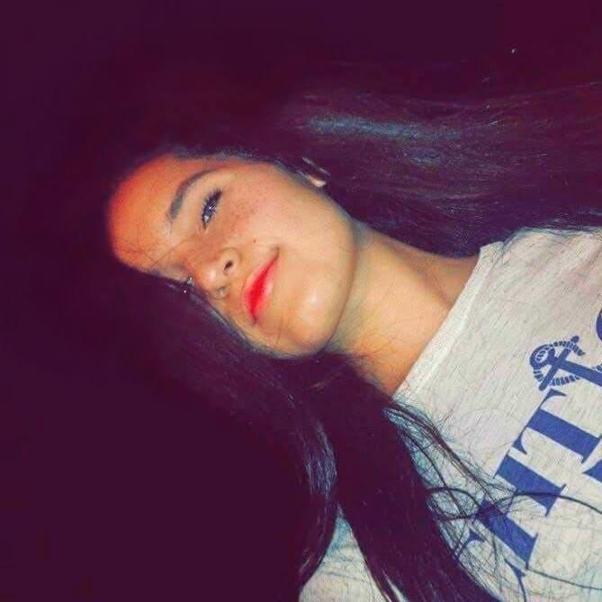 Full makeup or natural?