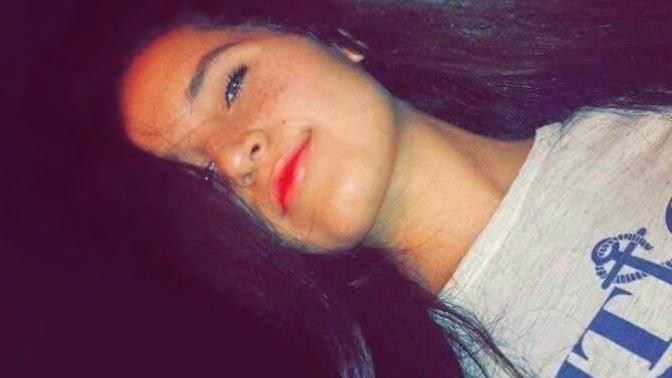 Full makeup or natural?