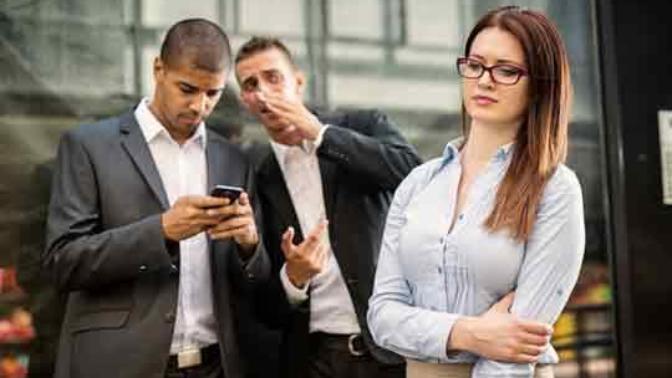 How to respond to colleagues who comment on your looks?