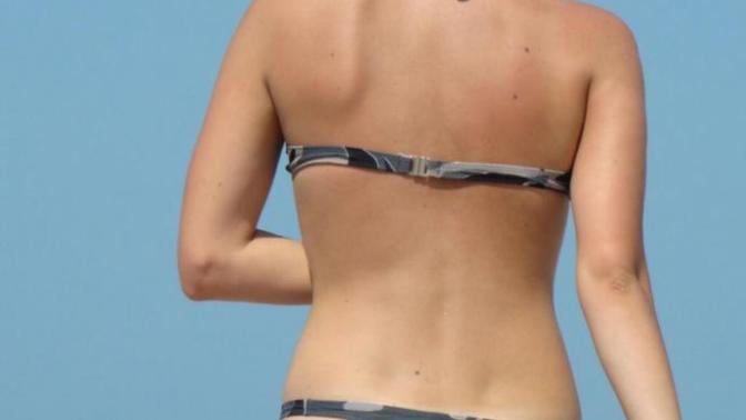 Would you find it odd if a married mom in her 30s wore a thong bikini on vacation?