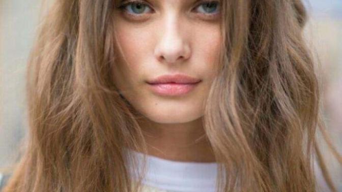 Dark or light hair, which is more attractive?