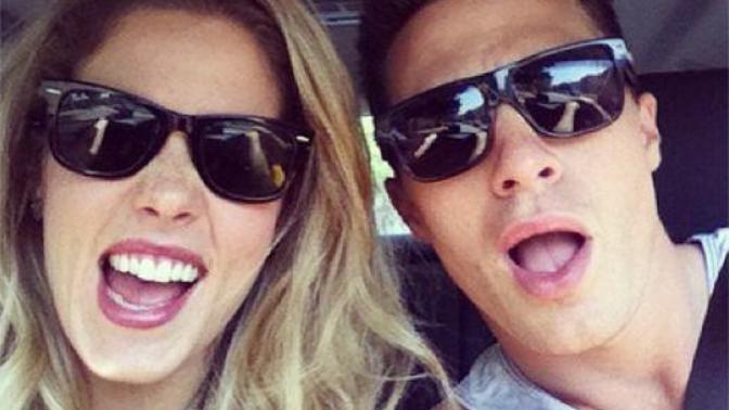 Would it be weird to ask your first date for a selfie?