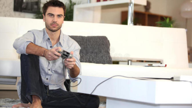 Gamer guys, how often do you play video games on a daily basis?