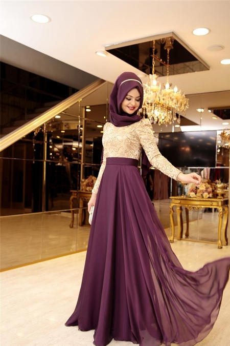 Which dress is better for my cousin's Wedding ?