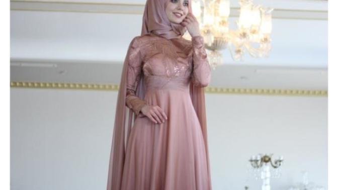 Which dress is better for my cousin's Wedding?