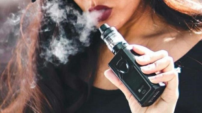 What do you think of a girl that vapes?