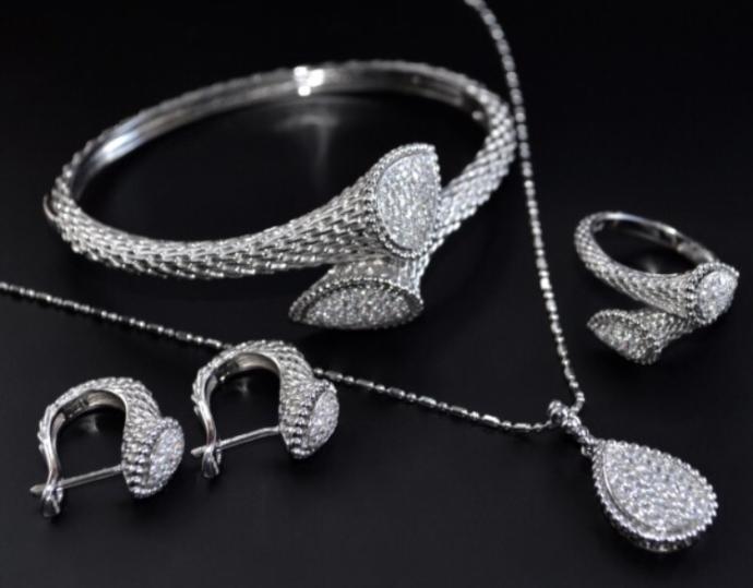 Gold vs Silver jewelry?