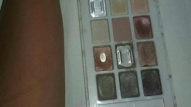 Girls, what eyeshadow should I choose?
