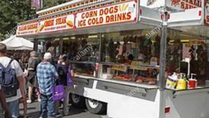 Does anyone else love the smell of Street fair and Carnival food?