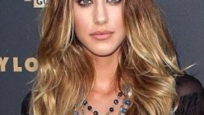 How gorgeous is Jessica Serfati 😍?