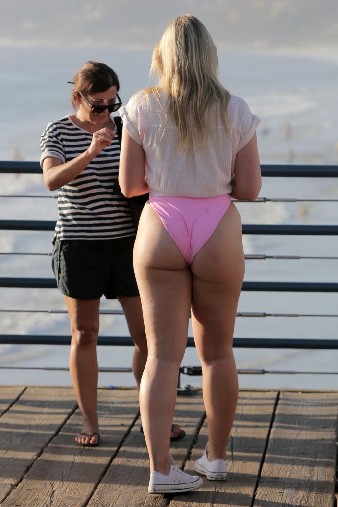 When do you guys know when a girl has a booty?