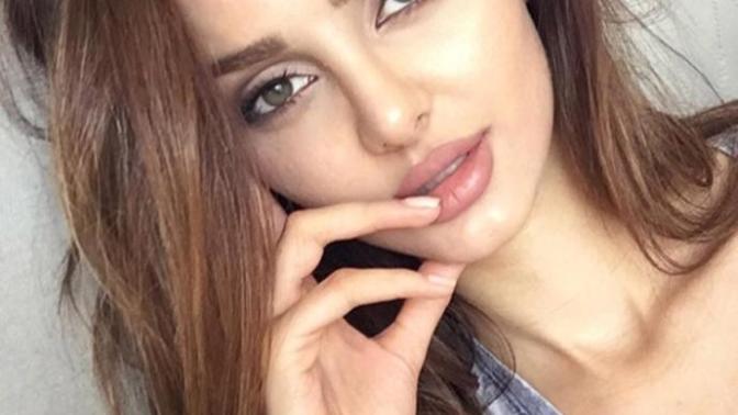 Guys what r your opinions on girls wearing colored contacts?