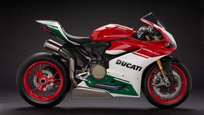 Do you think guys who drive a motorcycle are sexier?