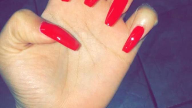 Which nail color is cuter?