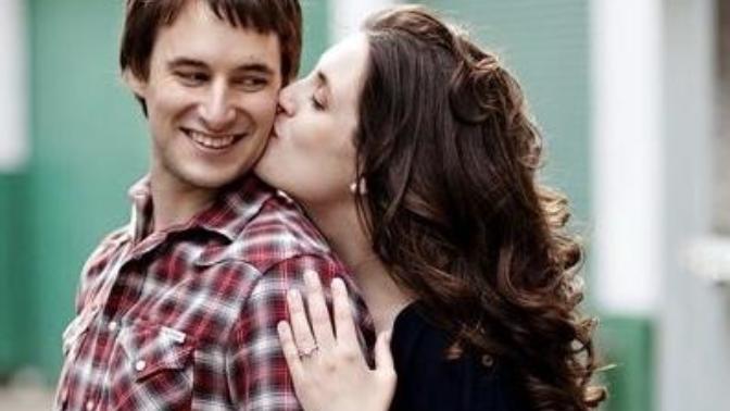 Can kisses on the cheek be a sign of gratitude?