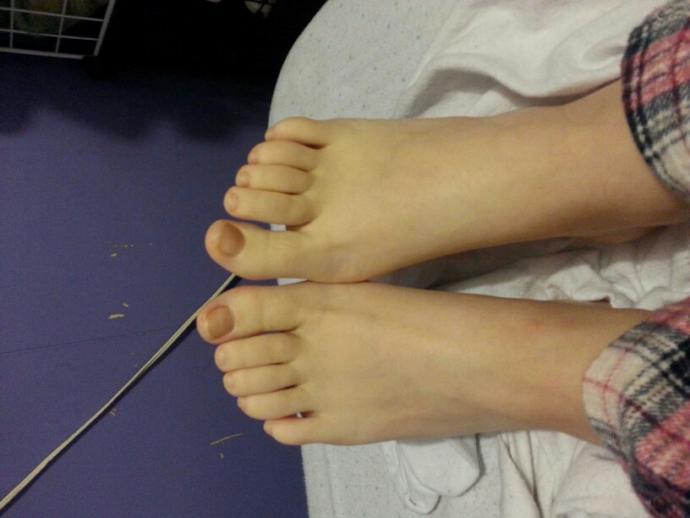 Do you ever paint your toenails?
