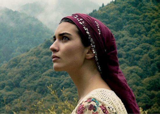 Which traditional headscarf is more beautiful?