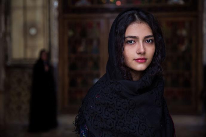 Which traditional headscarf is more beautiful?