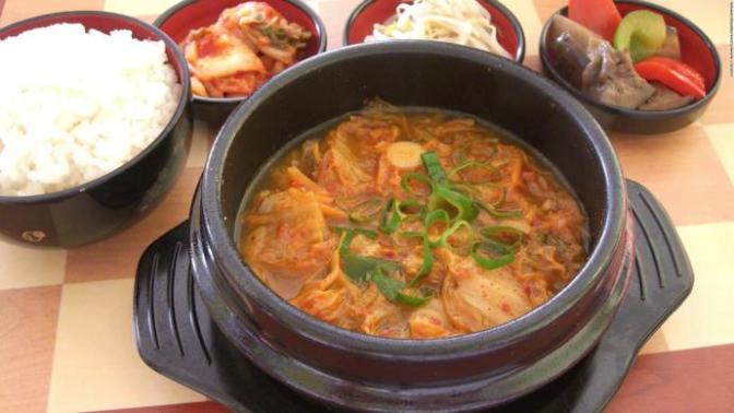 What are the best Korean foods to try?