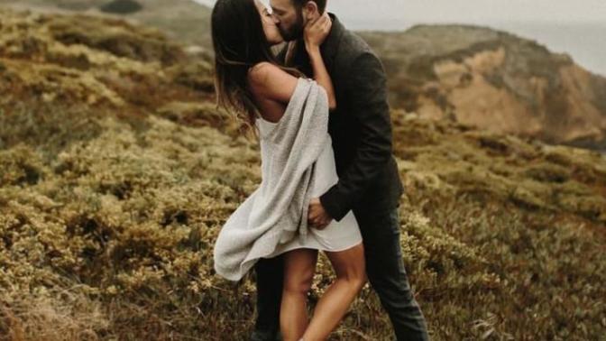 How do you differentiate between love and lust?