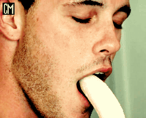 As a guy, would you be comfortable eating a banana in a public space?