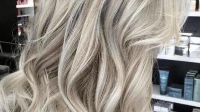 How would this hair color be achieved?