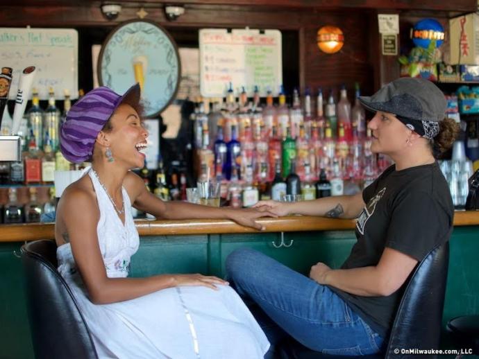 Should men be allowed to enter Lesbian bar/nightclubs?