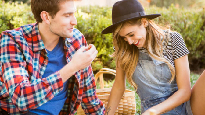What are the signs that you are falling in love with someone?
