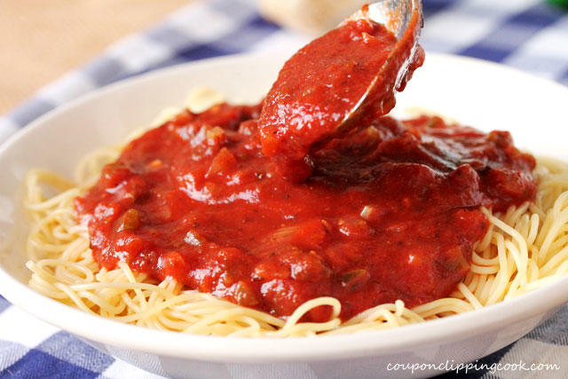 How do you personally like pasta sauce served —sauce on top, or mixed into the pasta?
