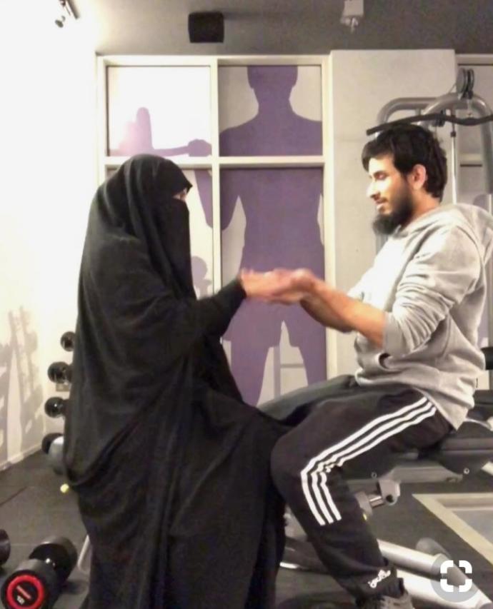 Would You Wear Niqab If Your SO Asked?