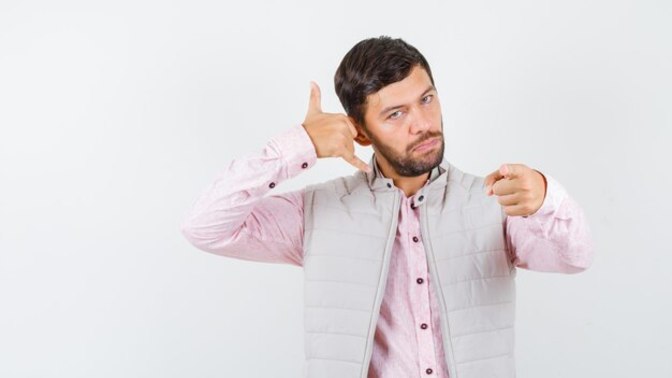 Frustrated men what should I do guys help me out?