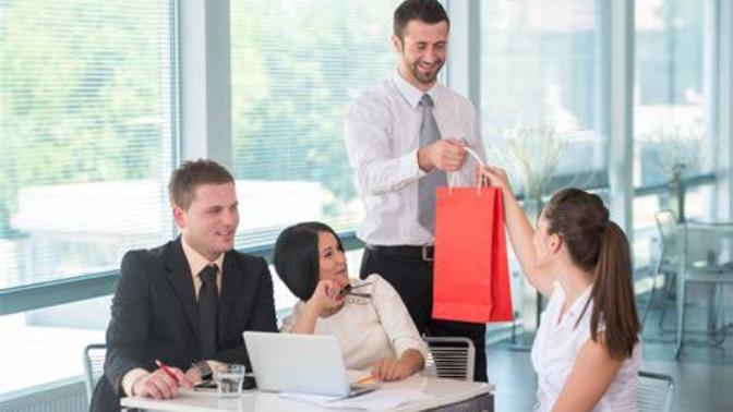 What are some gift ideas for a coworker?