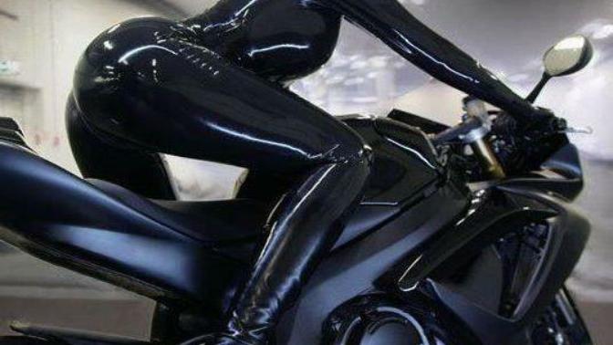 Gals RIDE better than Guys. Do you agree?
