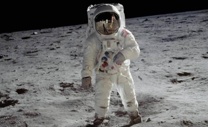 Do you think the moon landings were real?