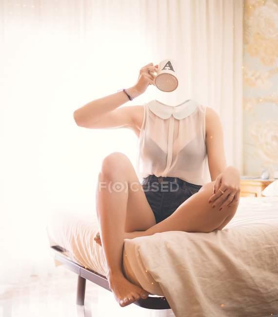 Would you be with a guy/girl with just a body (headless) or with a floating head (bodyless)?